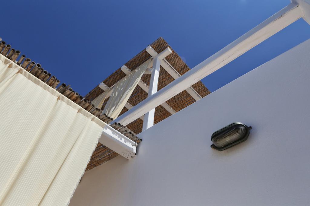 La Maison Blanche Agios Stefanos  Buitenkant foto